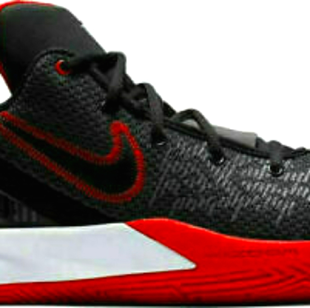 (NIB) Kyrie Flytrap IIs (SOLD)
